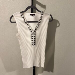 Chic White Ribbed Tank Top with Black Accents